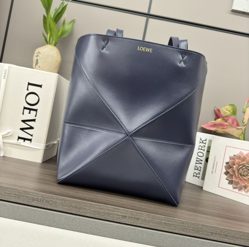 l*ew* shopping bags